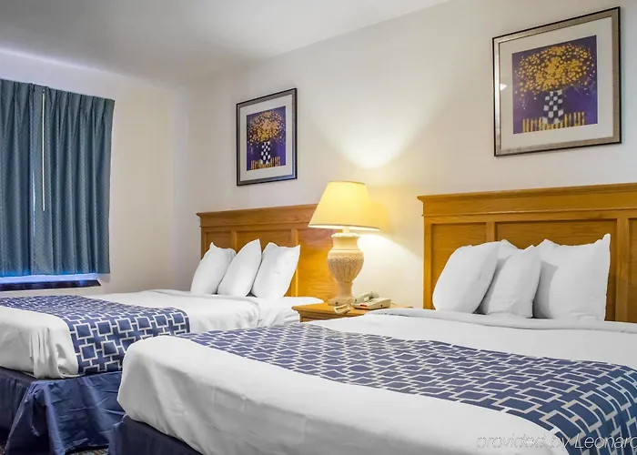 Hotel Rodeway / Near Asu