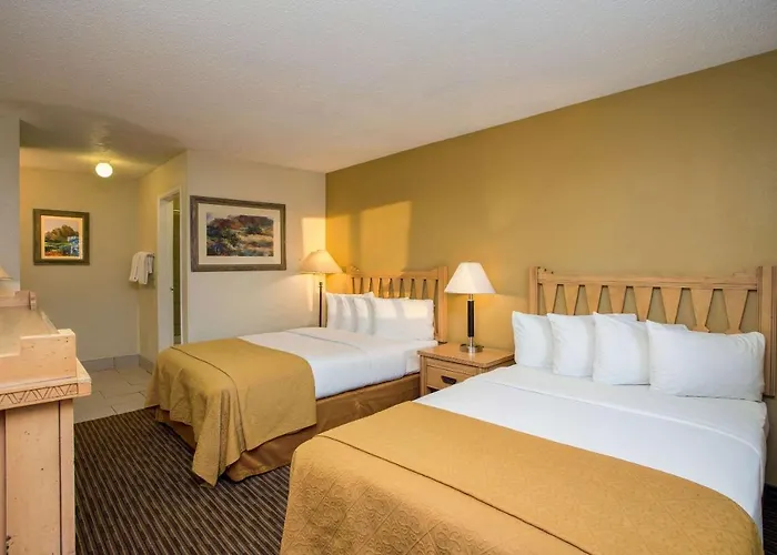 Rodeway / Near Asu Hotel 2*
