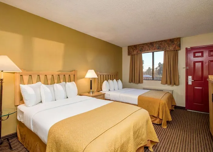 Hotel Rodeway / Near Asu